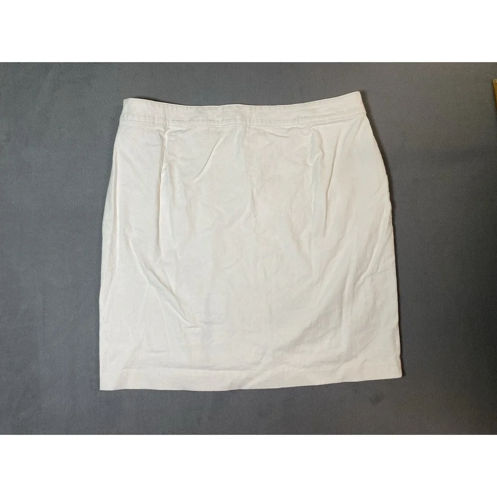 Lauren Ralph Lauren Women's Size 20 White Jean/Denim Skirt Pockets! Above Knee - Picture 7 of 7